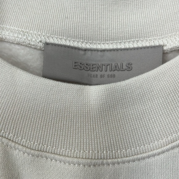 FEAR OF GOD ESSENTIALS Off-White Crewneck Sweatshirt Size XS - Picture 6 of 7